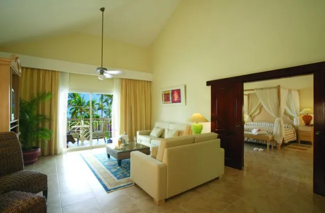 Majestic Colonial Punta Cana suite luxe living